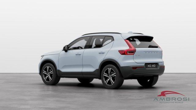 VOLVO XC40 B3 Mild hybrid Benzina Plus Dark