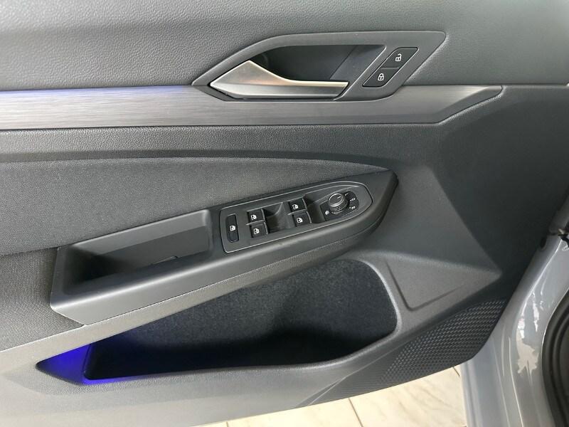 VOLKSWAGEN Golf 8ª serie Golf 2.0 TDI 150 CV D...