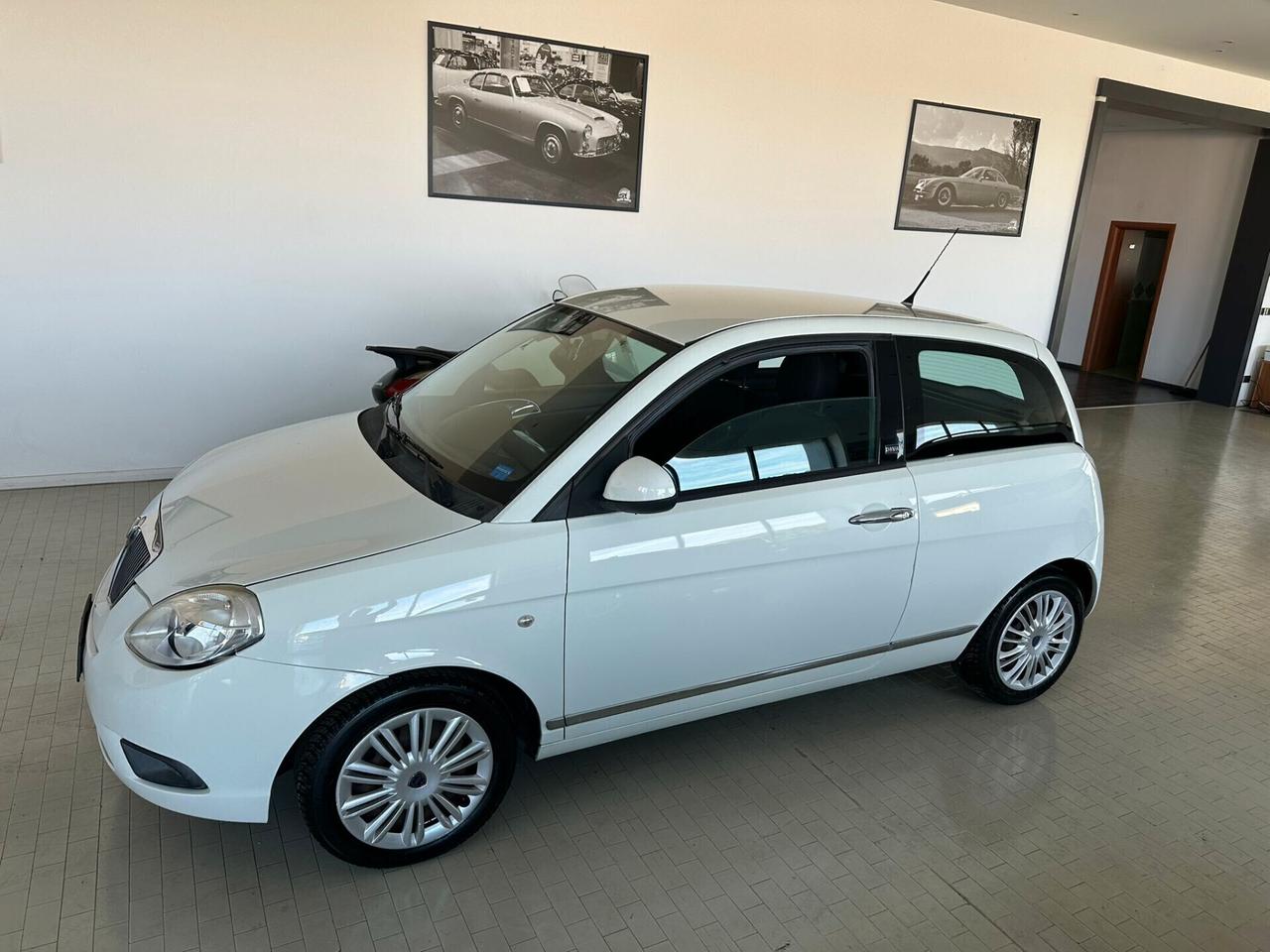 Lancia Ypsilon 1.4 Diva Ecochic GPL