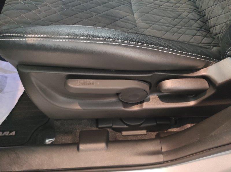 SUZUKI Vitara (2015) - Vitara 1.4 Hybrid Top