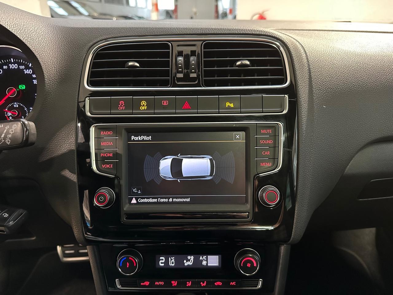 Volkswagen Polo GTI 5p 1.8 GTI DSG TETTO - CARPLAY - FULL LED