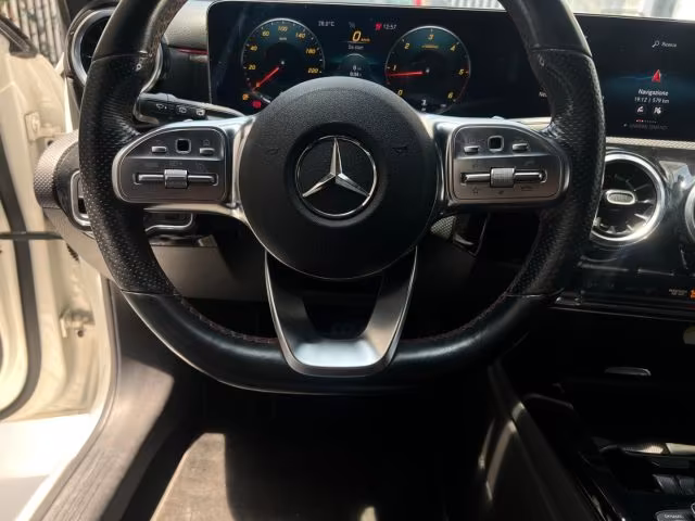 MERCEDES-BENZ A 200 200d Automatic Premium tua a ?285,00 mensili ant.0