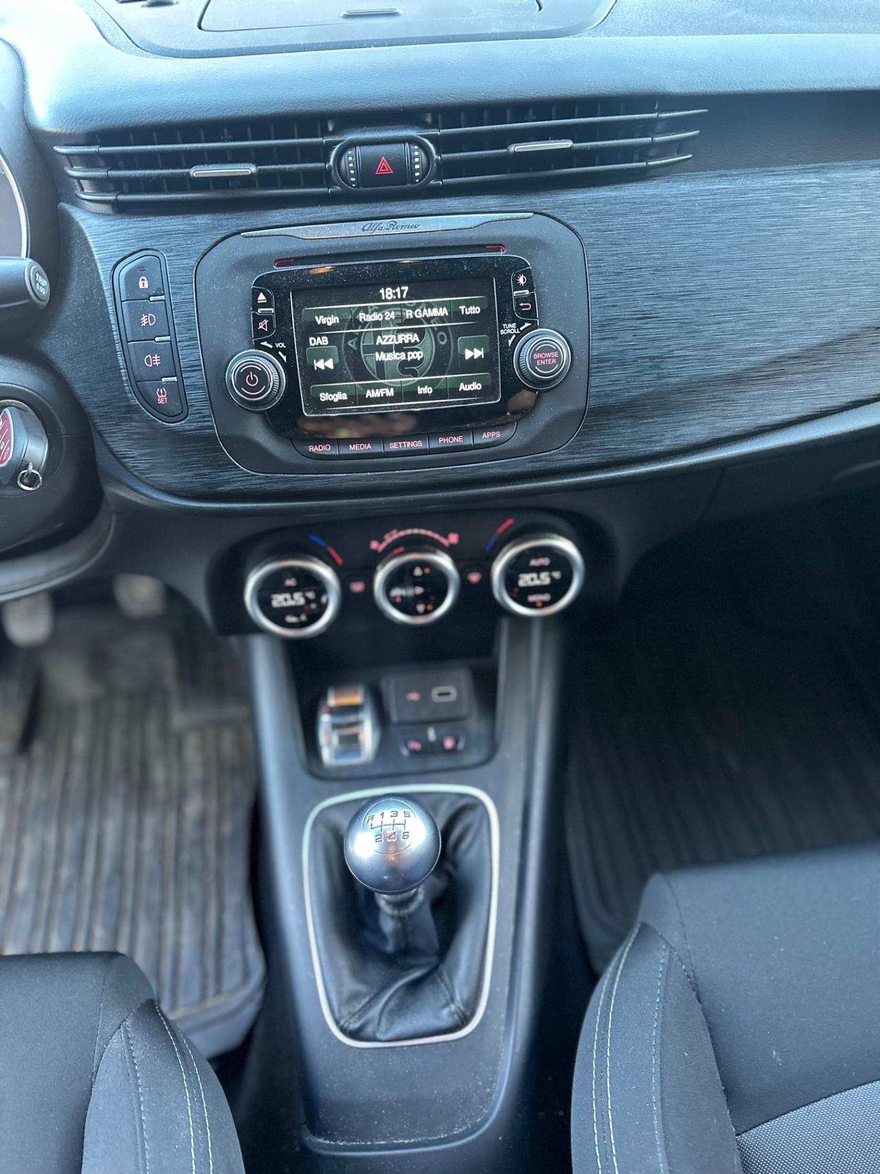 Alfa Romeo Giulietta 1.4 Turbo GPL NEOPATENTATI