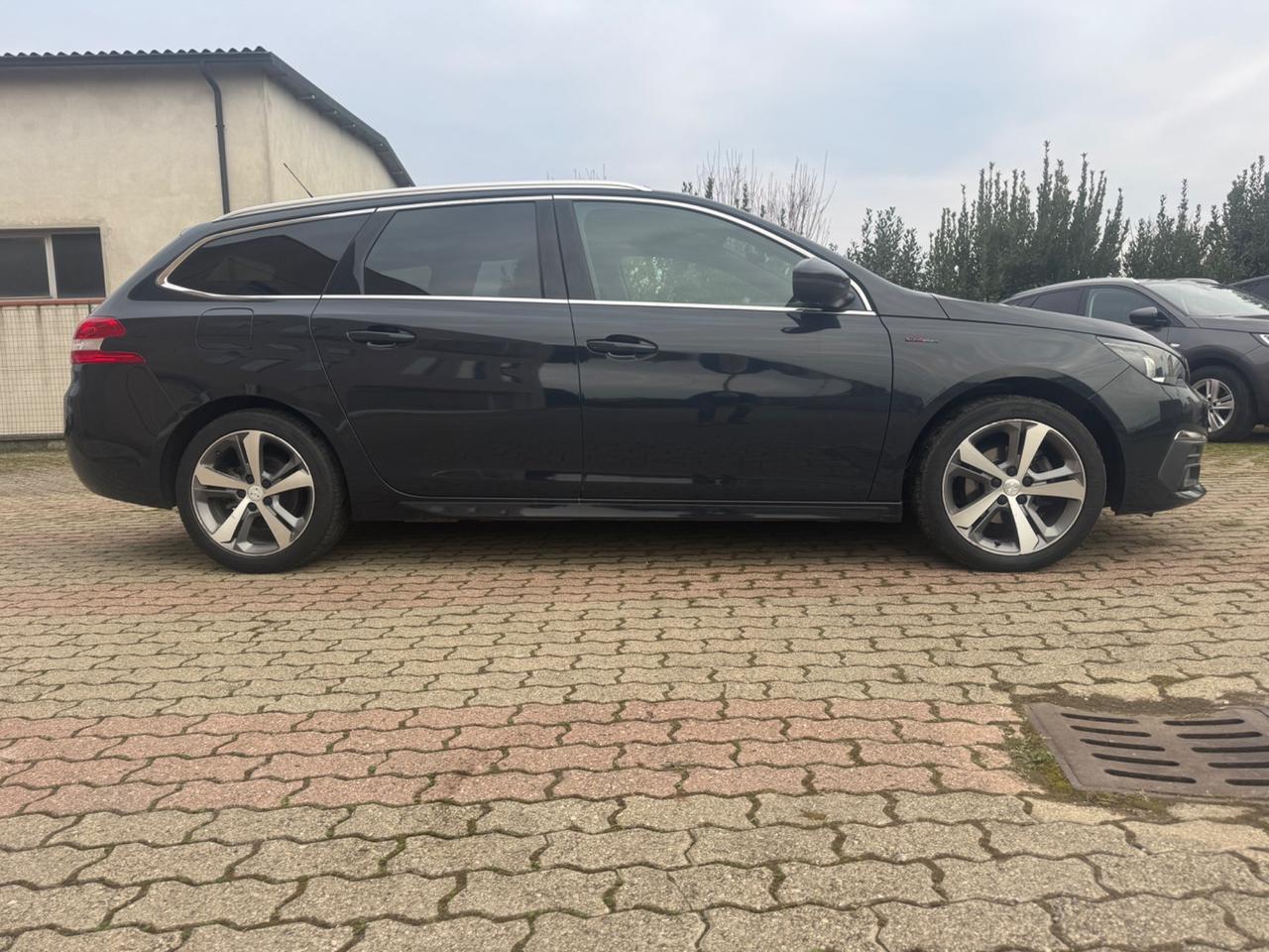 Peugeot 308 BlueHDi 130 S&S SW GT Line