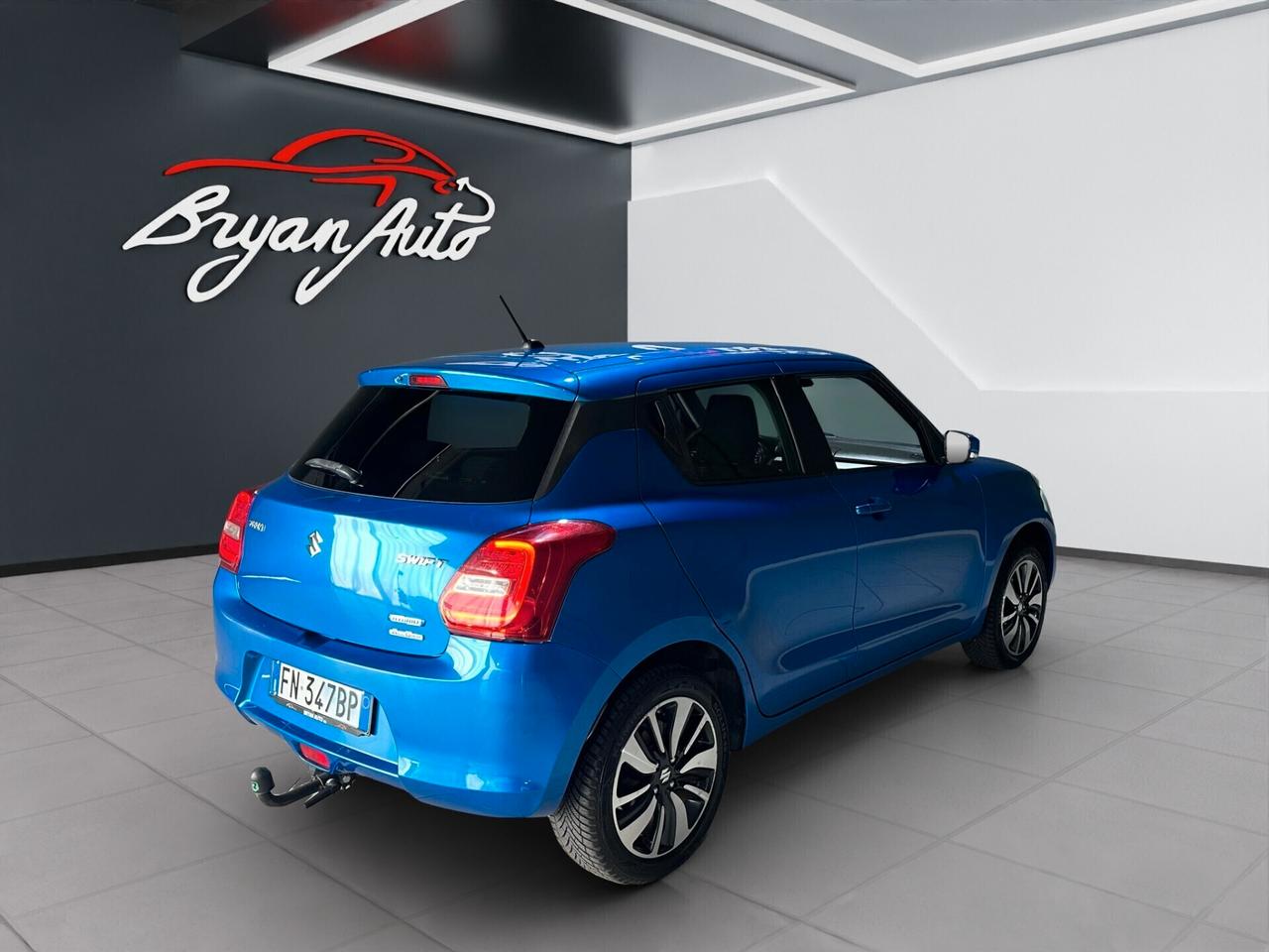 Suzuki Swift 1.2 Hybrid 4WD AllGrip Top (CON GANCIO TRAINO)