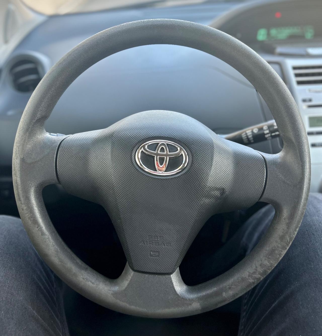 Toyota Yaris 1.3 5 porte Ed. Luna Neopatentati