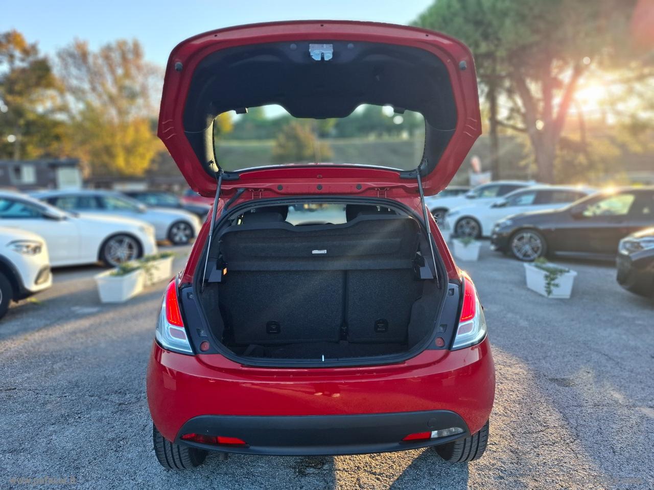 LANCIA Ypsilon 1.0 FireFly 5p.S&S Hybrid Silver