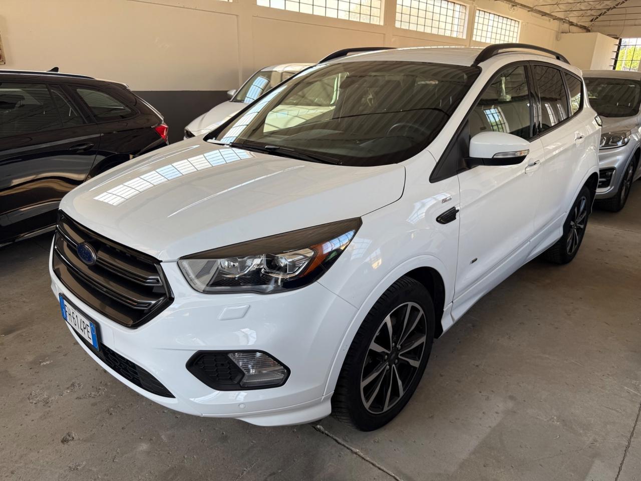 Ford Kuga 2.0 TDCI 150 CV S&S 4WD Powershift ST-Line