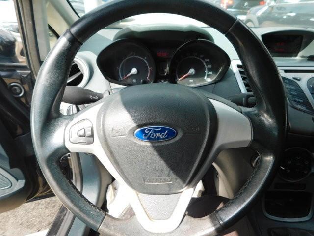 Ford Fiesta 1.4 TDCi 70CV 5 porte Titanium