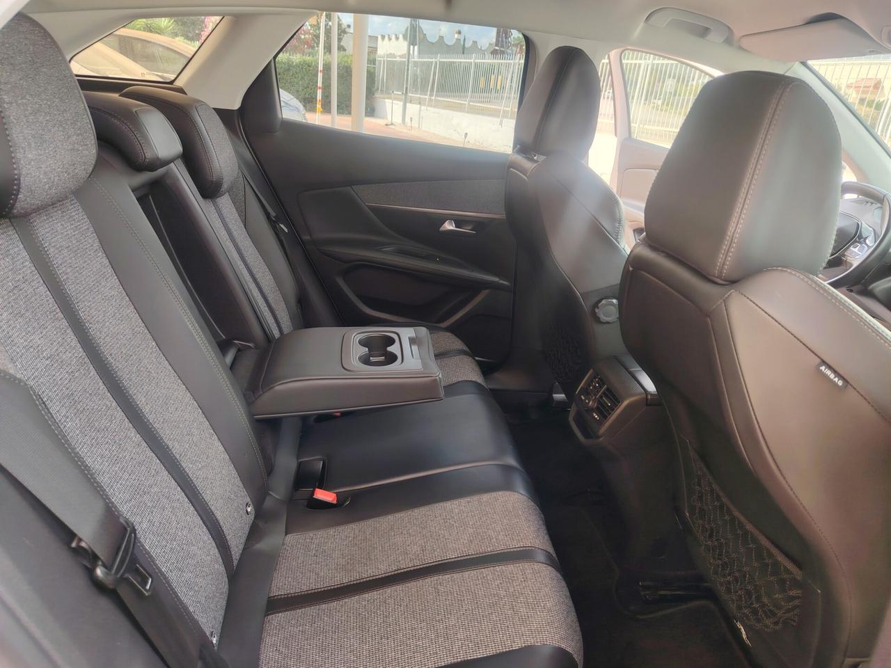 Peugeot 3008 1.6 BlueHDi 120 S&S Allure