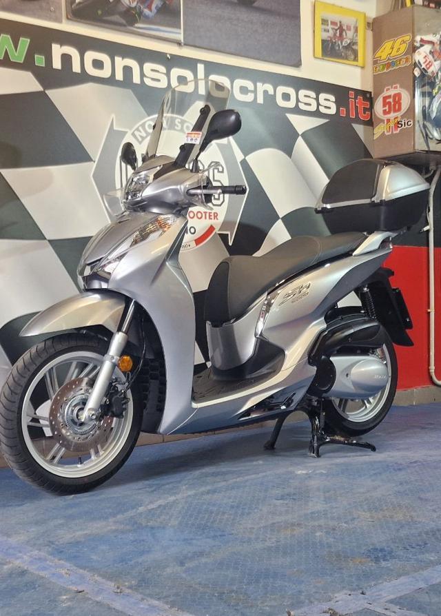 HONDA SH 300 i - ANNO 2018