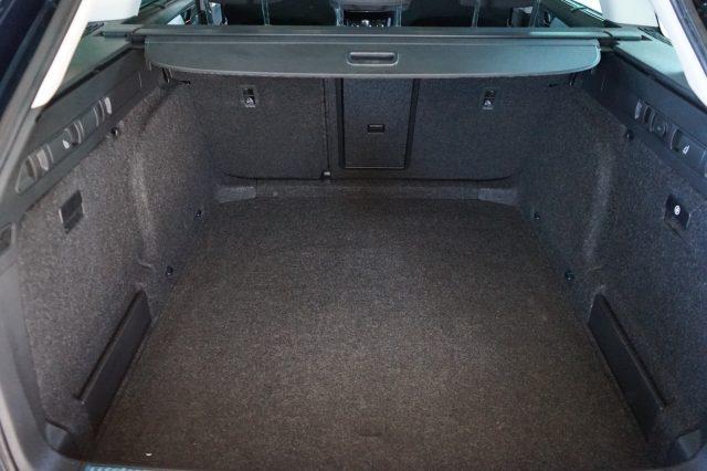 SKODA Superb 2.0 TDI EVO 122 CV SCR DSG Wagon Executive
