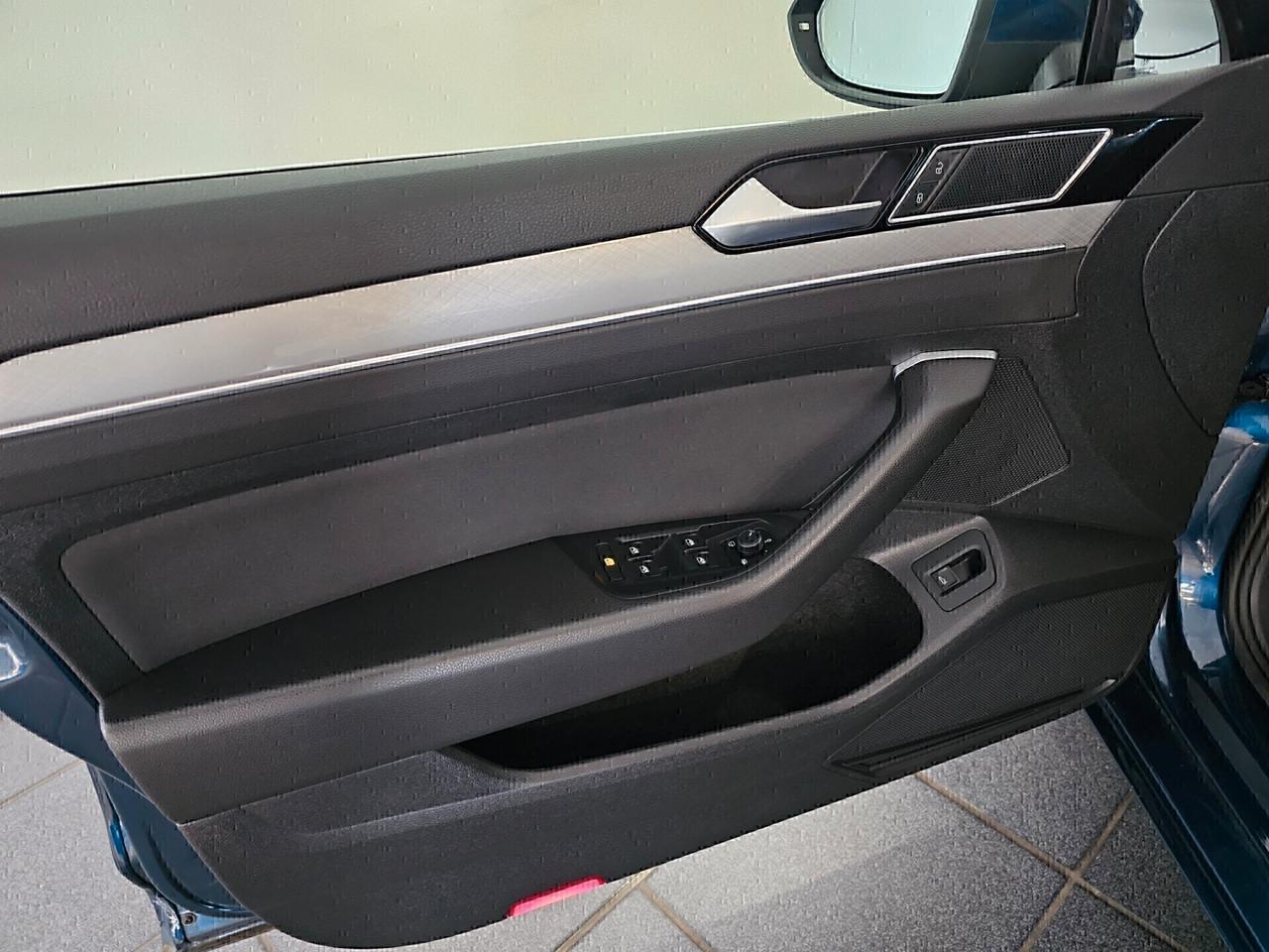 Vw Passat Var. 2.0 TDI SCR EVO DSG Business 150cv