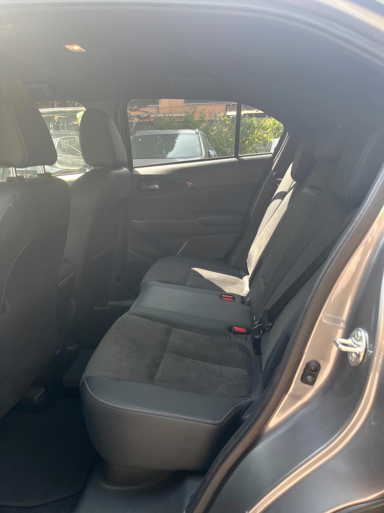 Mitsubishi Eclipse Cross ECLIPSE CROSS 2.4 PHEV INSTYLE SDA PACK 0 AUTO