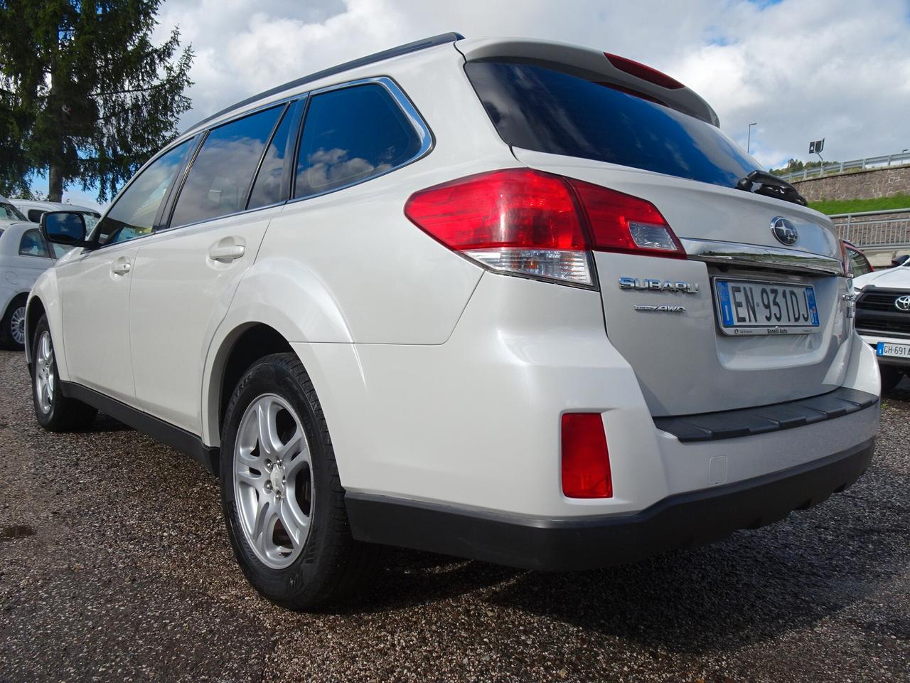 Subaru OUTBACK 2.0D Trend Limited