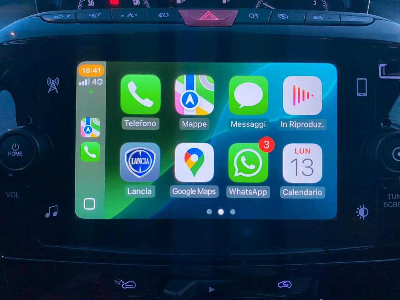 LANCIA Ypsilon B-Color 1.0 hybrid GOLD RadioAPP