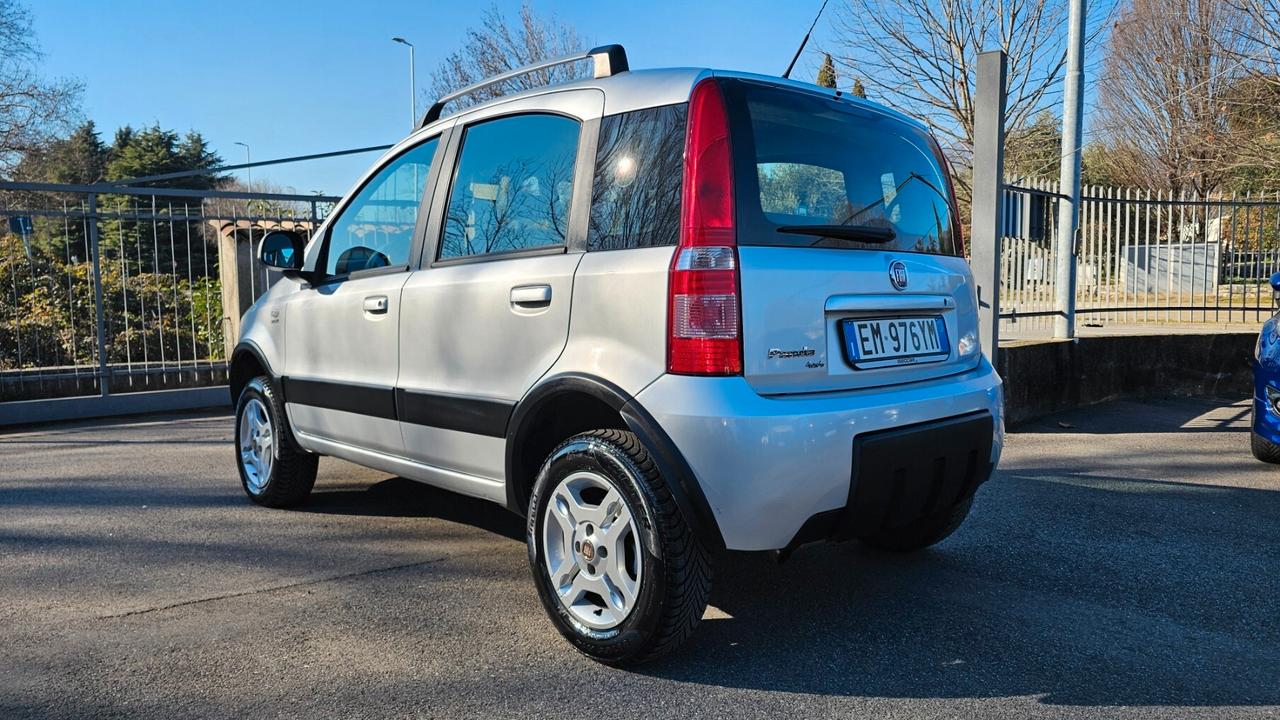 Fiat Panda 1.3 MJT 16V DPF 4x4 Climbing *ELD*