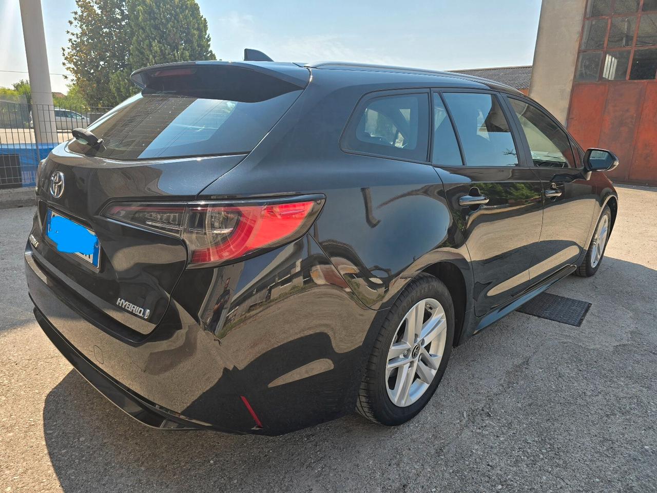 Toyota Corolla Touring Sports 1.8 Hybrid Business