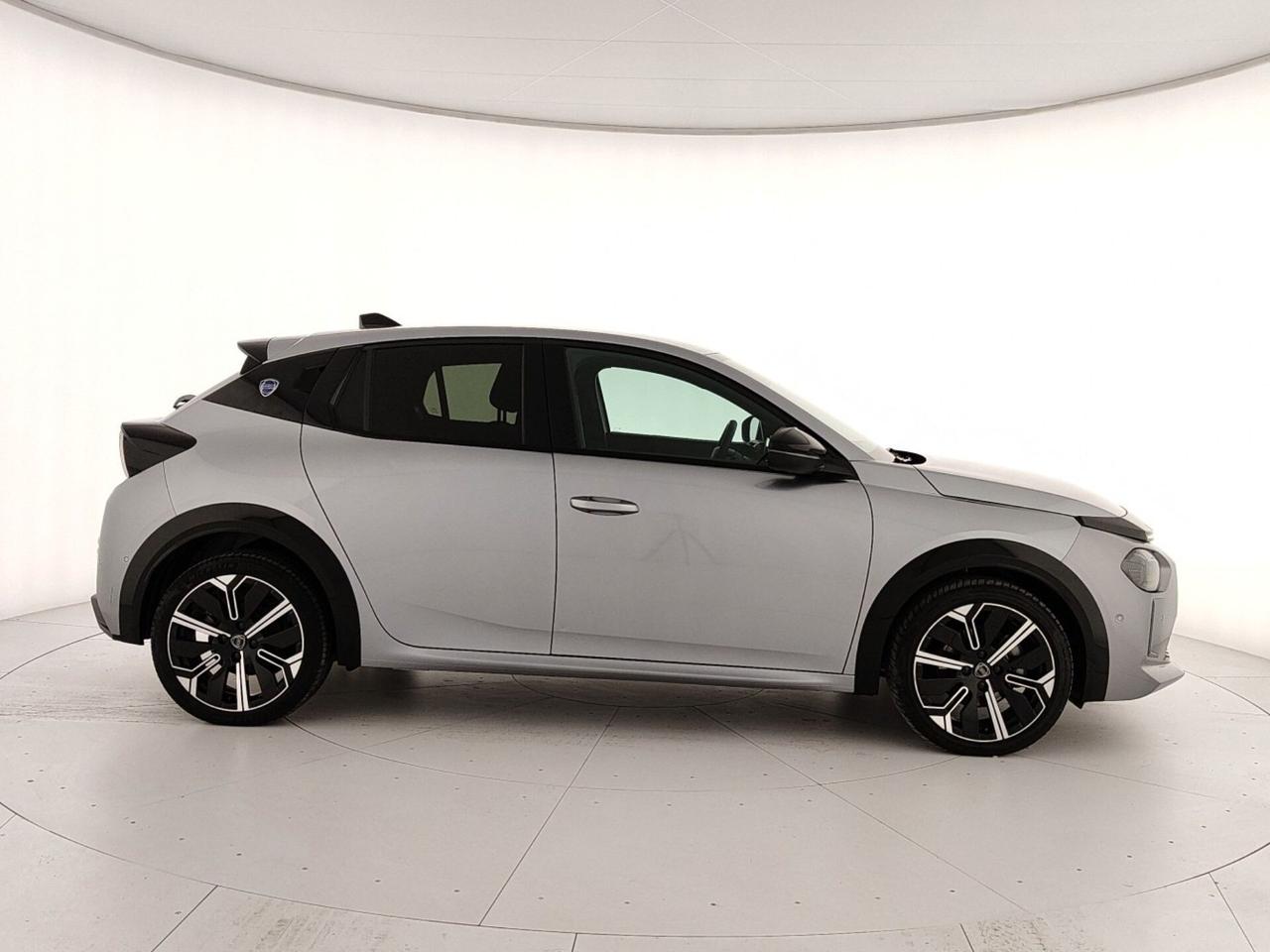 Lancia Ypsilon Hybrid e-DCT LX