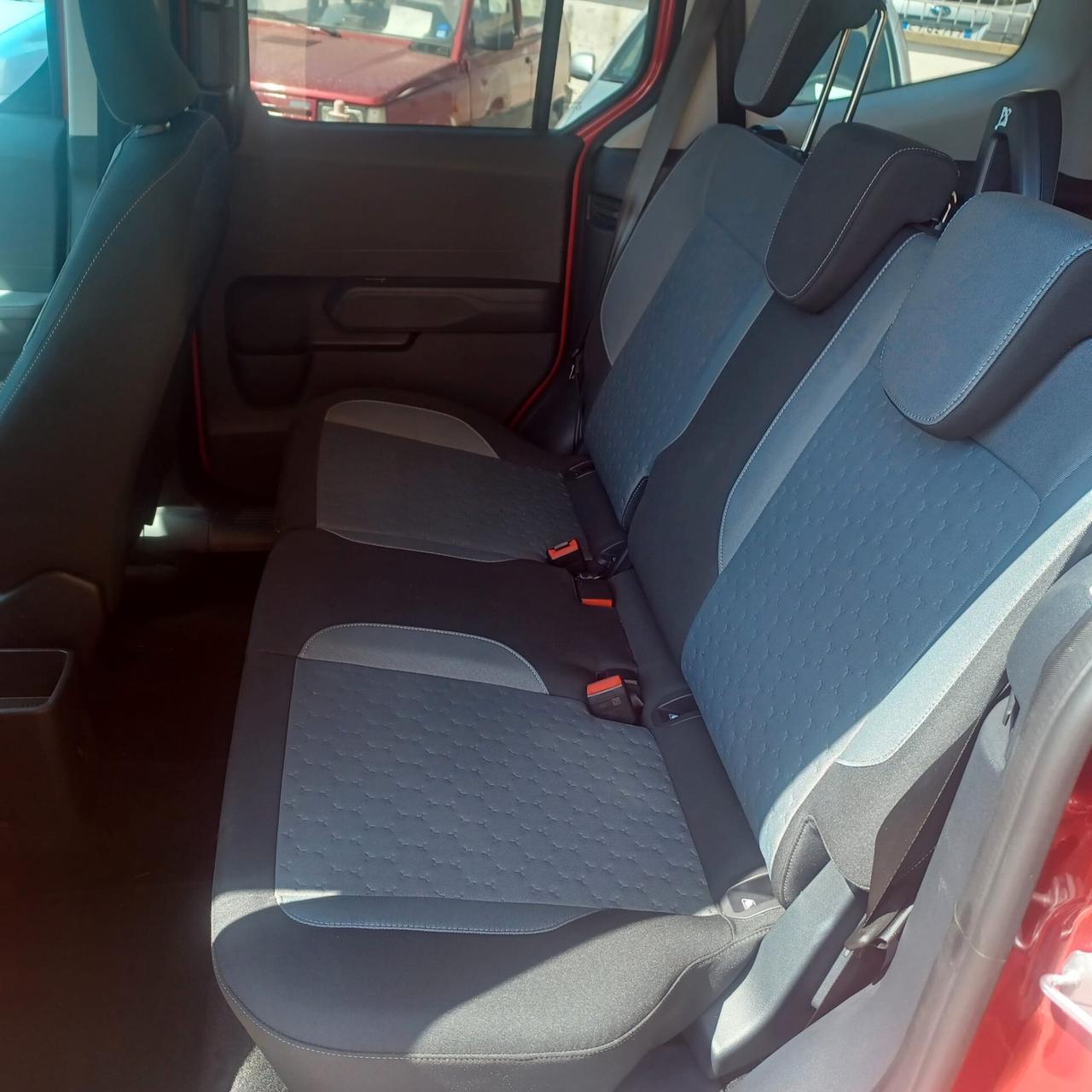 NUOVO 1.788KM FORD TOURNEO CURIER 24 MESI GARANZIA DI FABBRICA