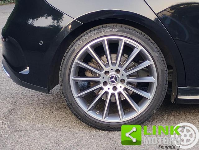 MERCEDES-BENZ A 220 Premium AMG