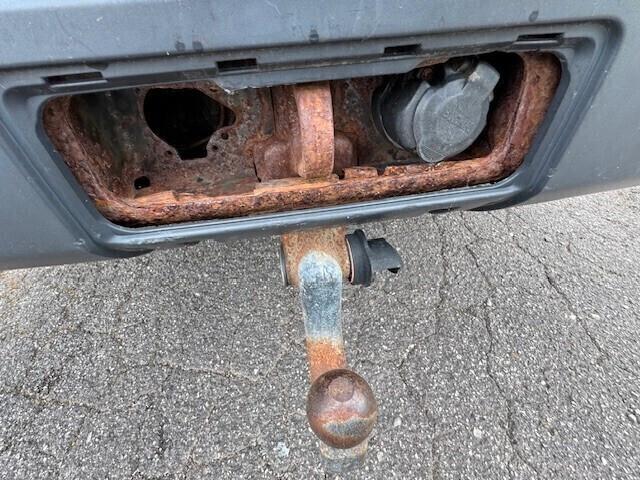 Land Rover Discovery 3 4.4 V8 HSE (VEICOLO SOLO PER COMMERCIANTI)