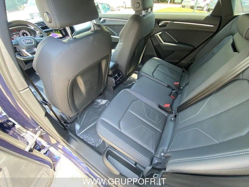 Audi Q3 SPB 35 TDI S tronic Identity Black