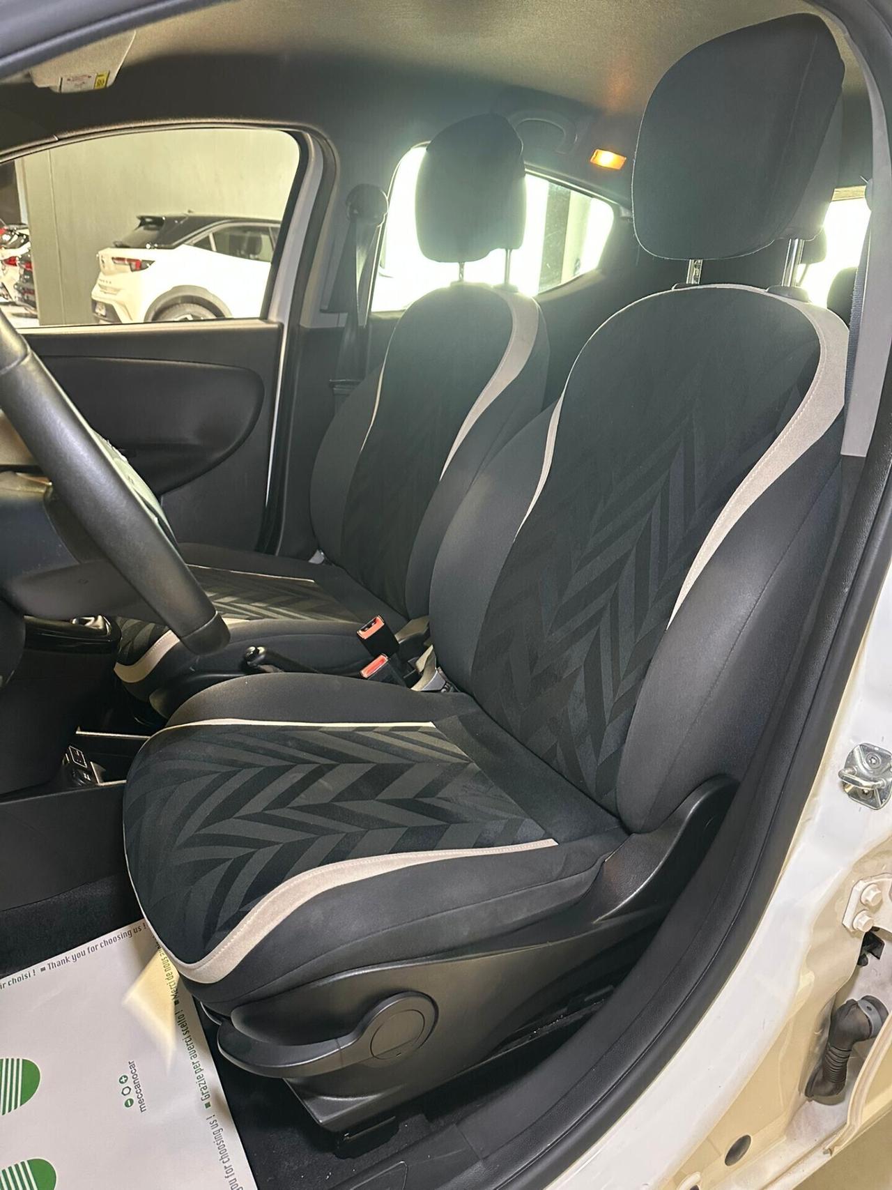 Lancia Ypsilon 1.2 69 CV 5 porte Gold (PER NEOPATENTATI)