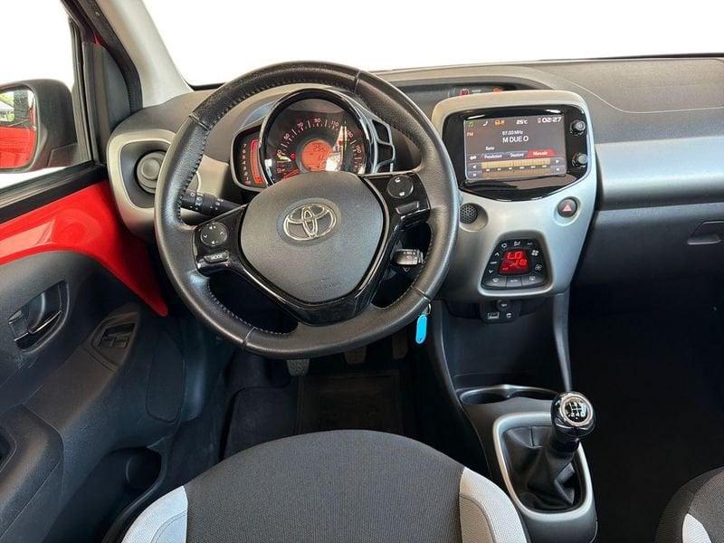 Toyota Aygo Aygo 5p 1.0 x-play my15