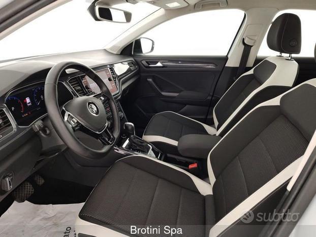 Volkswagen T-Roc 1.5 TSI ACT DSG Advanced Blu...