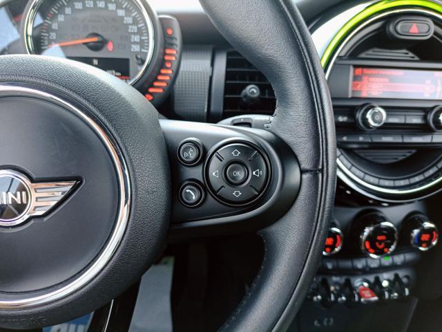MINI Mini 1.5 Cooper Cabrio