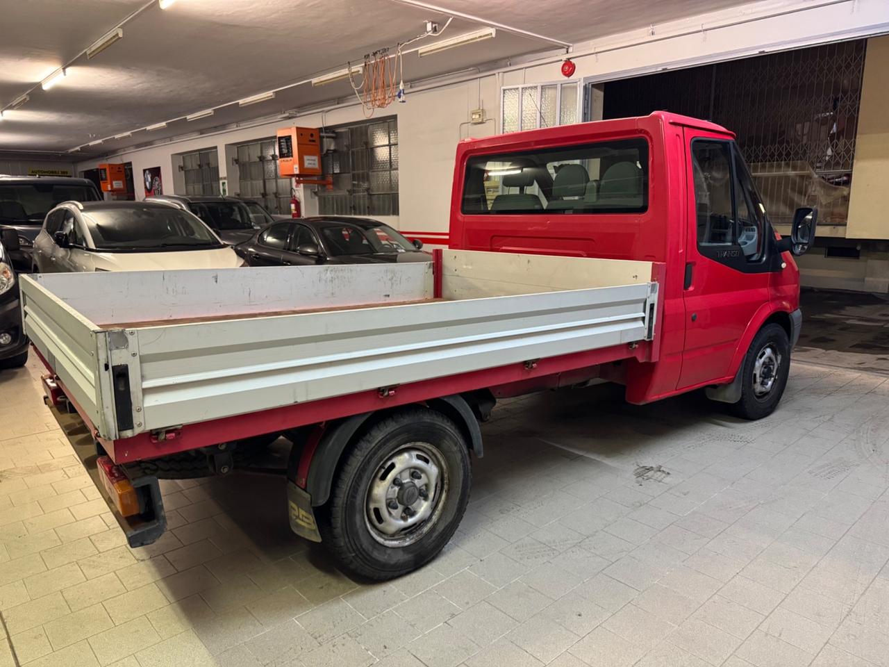 Ford Transit 2.2 Tdci 330 T 110 Cassone