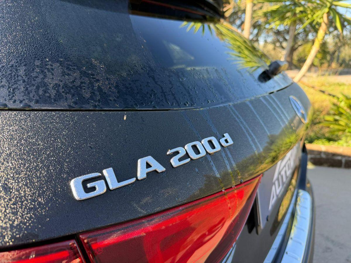 MERCEDES - Classe GLA - 200 d Automatic Premium