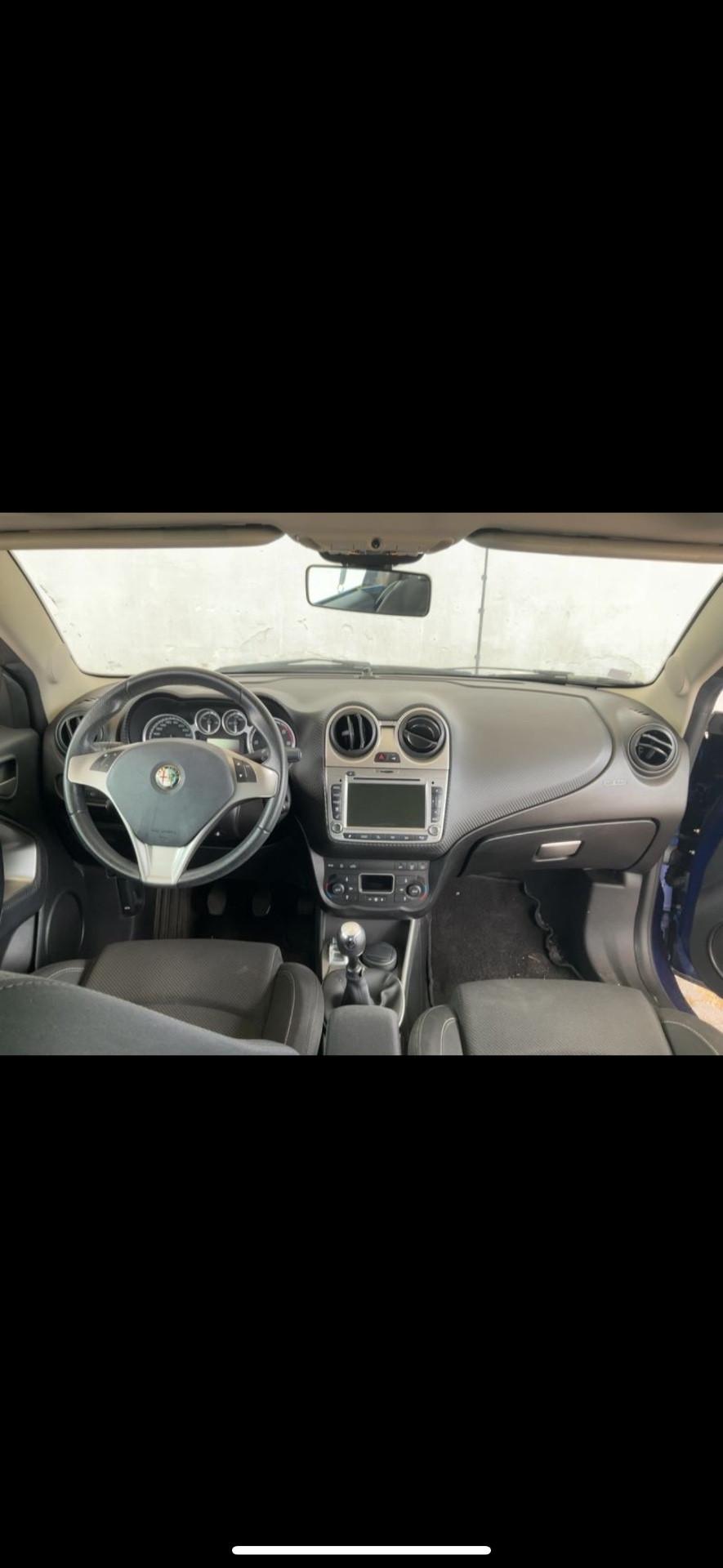Alfa Romeo MiTo 1.3 JTDm-2 95 CV S&S Distinctive Sport Pack