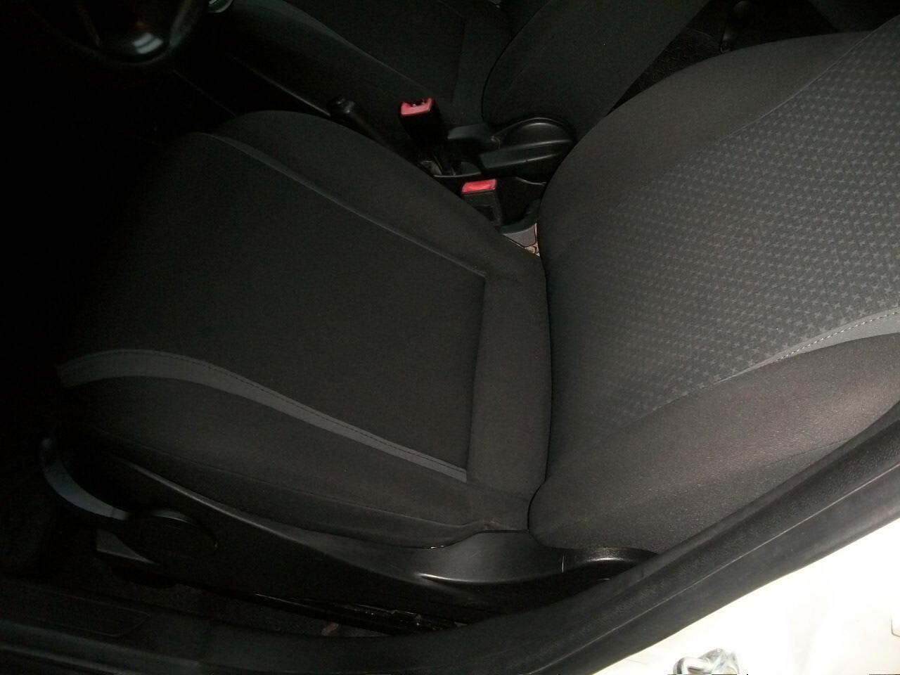 Lancia Ypsilon 1.2 69 CV 5 porte GPL Ecochic Gold DEL 2017 UNICO PROPRIETARIO MONTATO DALLAFABRICA LANCIAGARANZIA UN ANNO