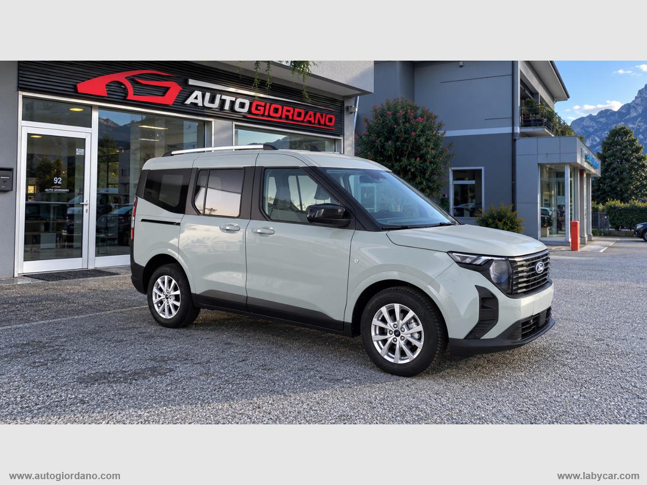 FORD Tourneo Courier 1.0 EcoBoost Titanium