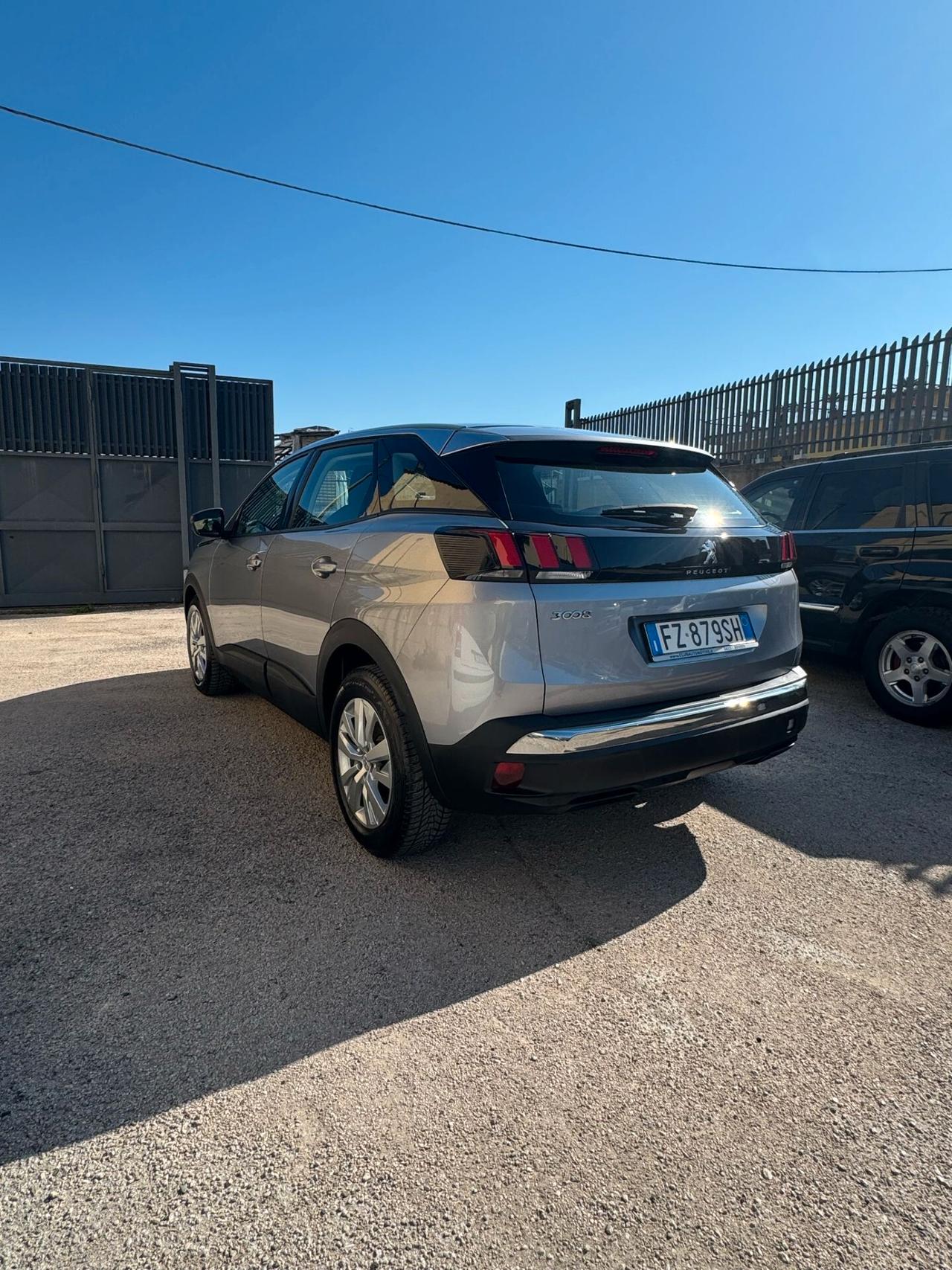 Peugeot 3008 BlueHDi 130 S&S EAT8 Business