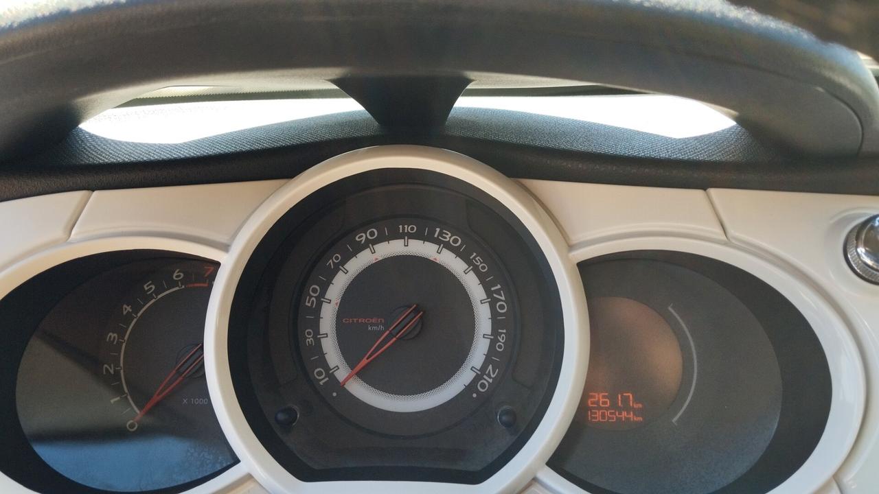 CITROEN C3 1.4 BENZ-GARANZIA FULL