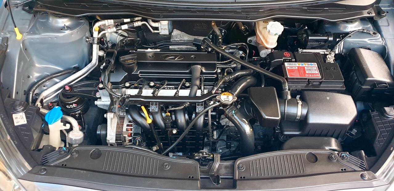 HYUNDAI IX20 1.2 BENZINA 49 MILA KM. OK NEOPATENTATI