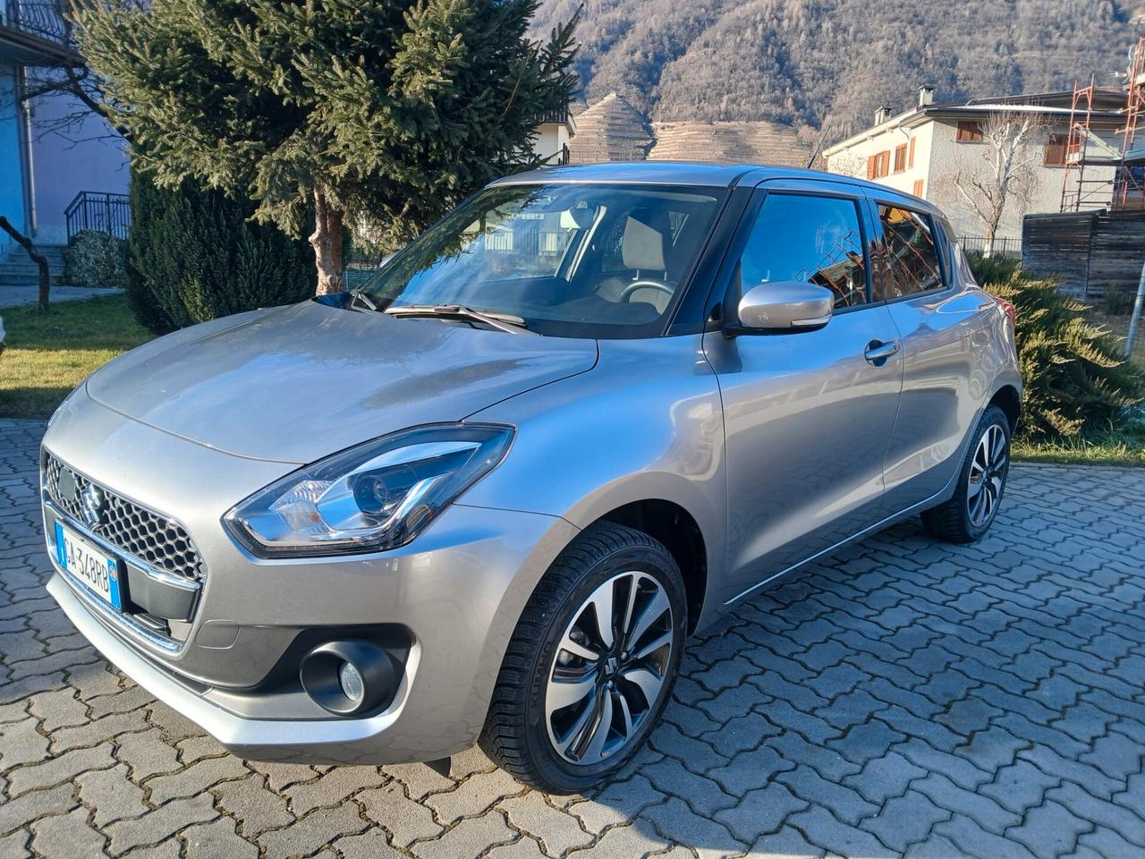 Suzuki Swift 1.2 Hybrid 4WD AllGrip Top