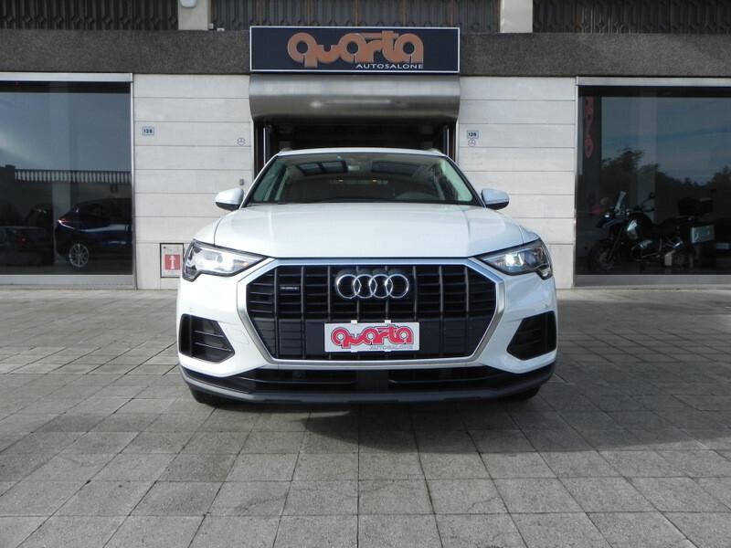 Audi Q3 35 TDI S tronic Business