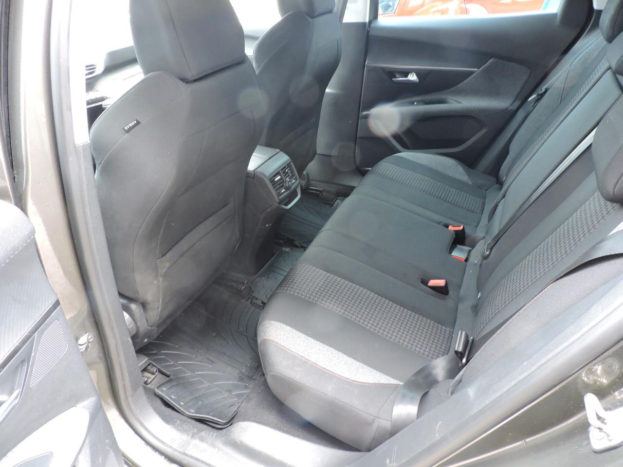 Peugeot 3008 BlueHDi 120 S&S BC Business