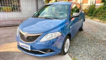 Lancia Ypsilon 1.2 69 CV 5 p. GPL Ecochic Unyca