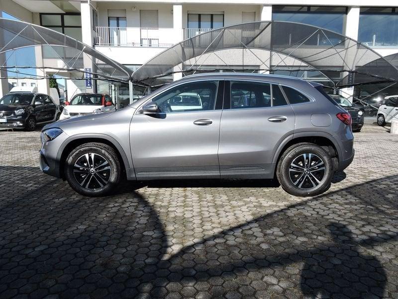 Mercedes-Benz GLA GLA 180 Automatic Advanced