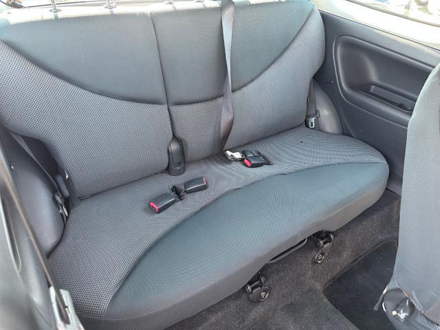 TOYOTA Yaris 1.4 tdi D-4D cat 3 porte Sol
