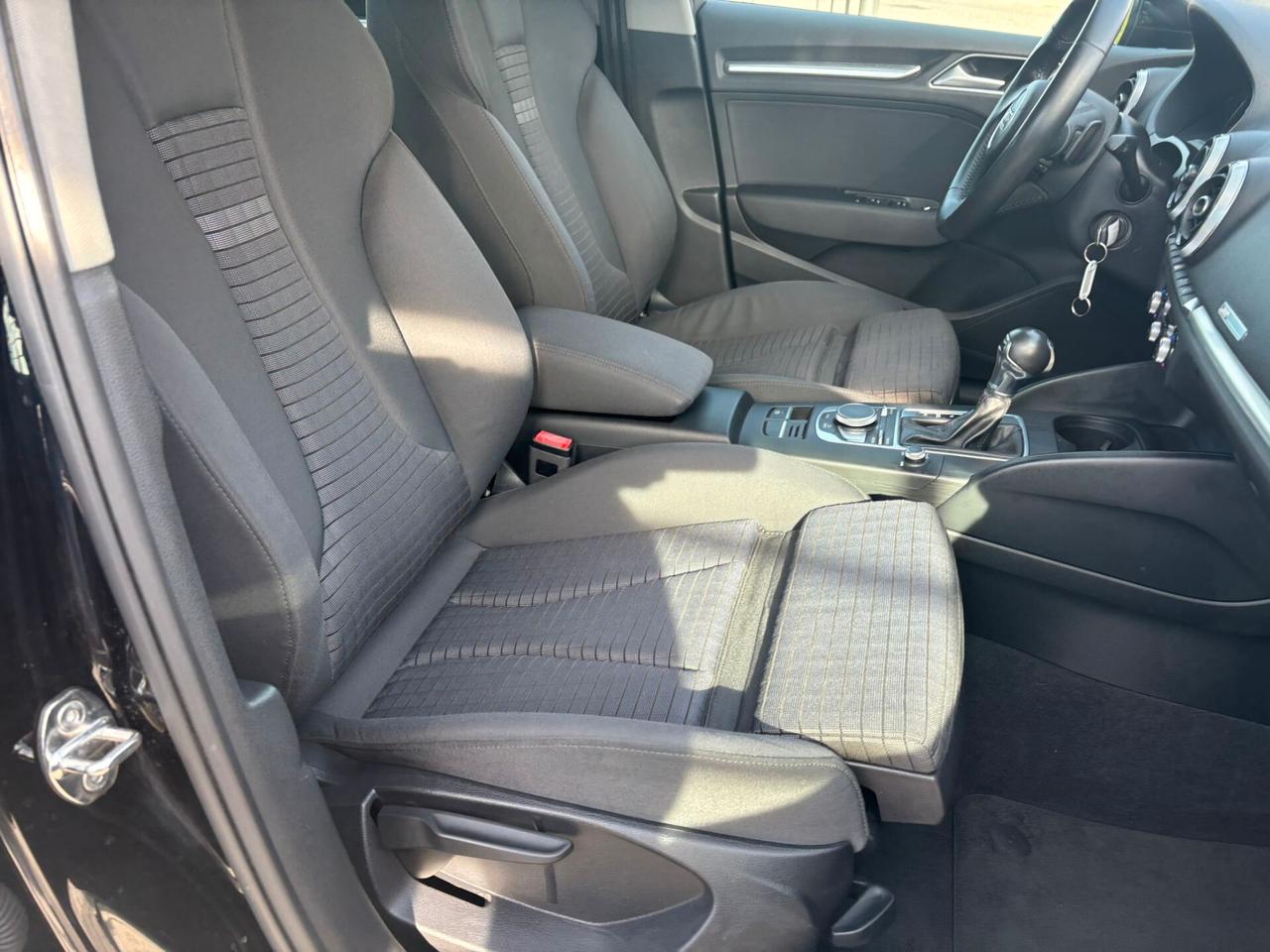 Audi A3 1.6 TDI 116 CV S tronic Sport