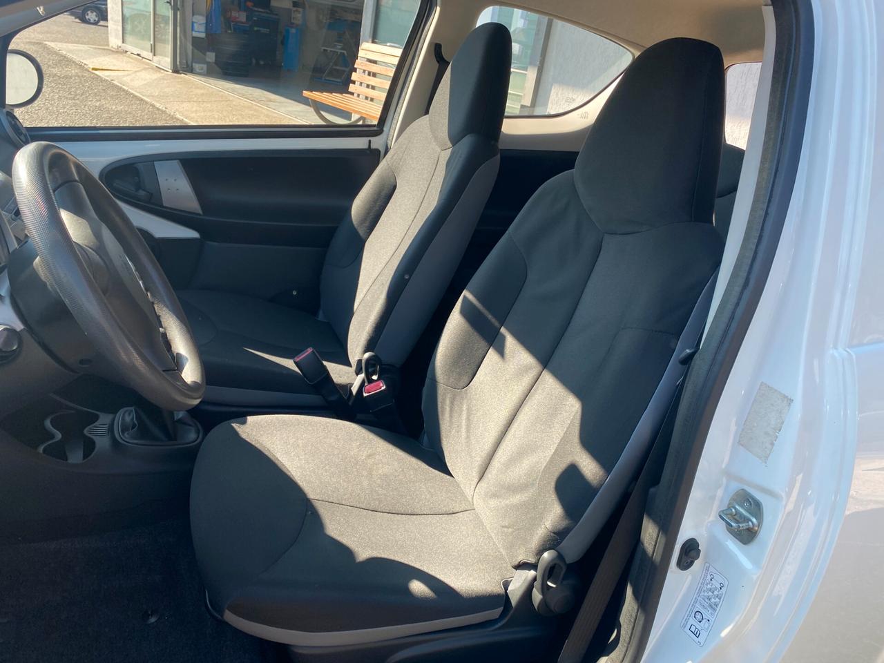 Toyota Aygo 1.0 12V VVT-i 3 porte Active Connect
