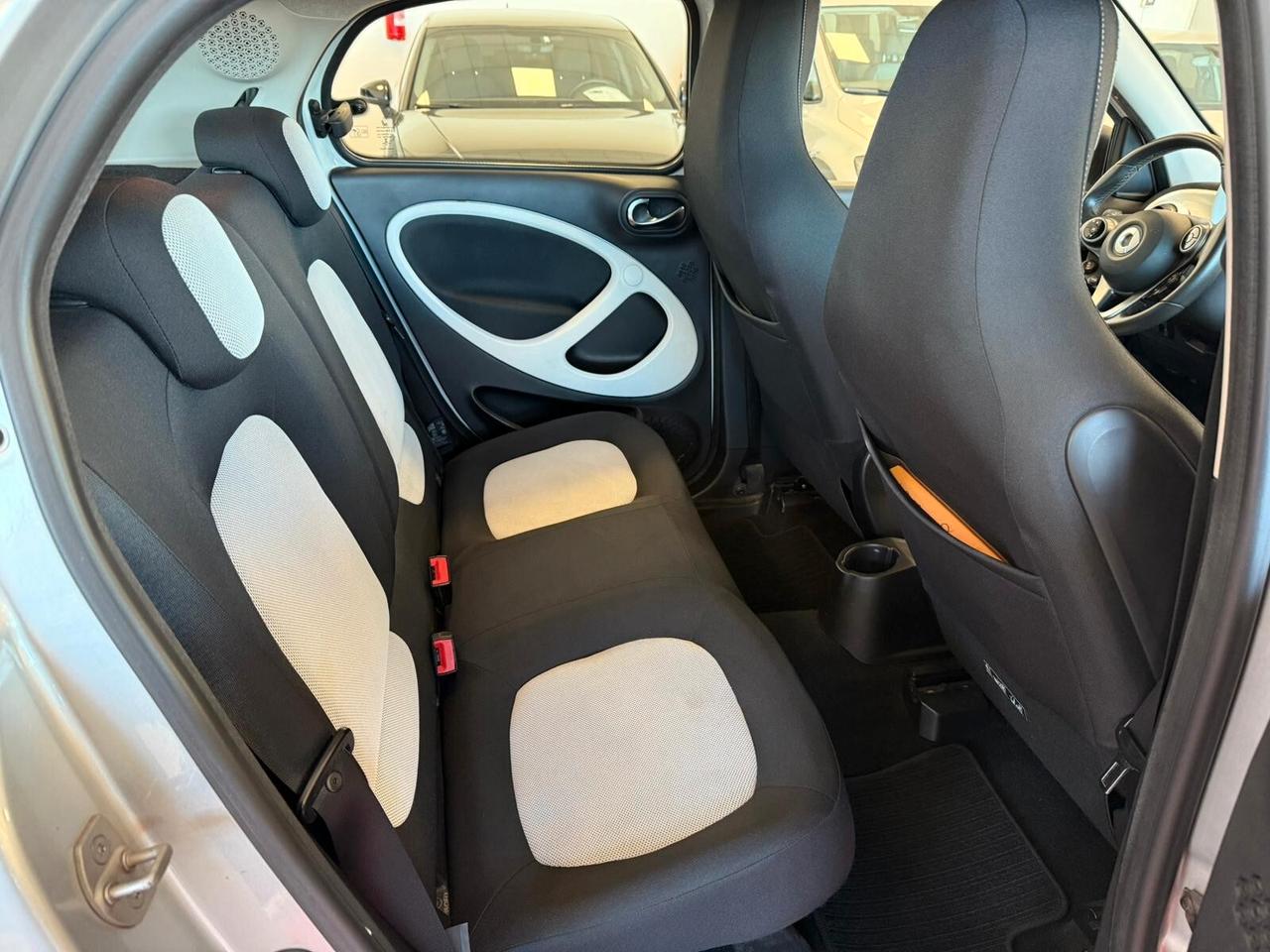 Smart ForFour 70 1.0 Prime