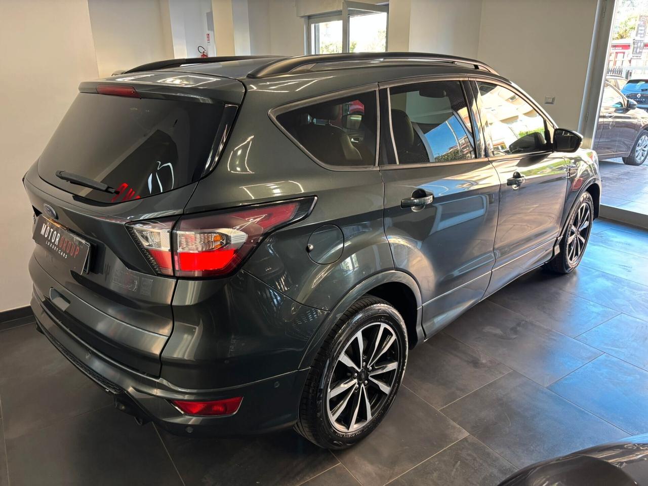 Ford Kuga 2.0 TDCI 150 CV S&S 4WD Powershift ST-Line Tetto Apribile