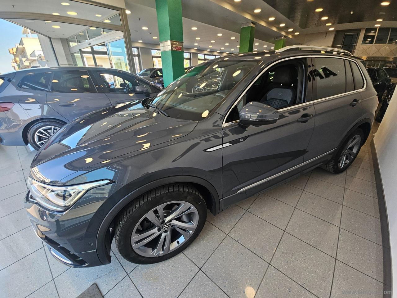 VOLKSWAGEN Tiguan 2.0 TDI 150CV SCR DSG R-Line